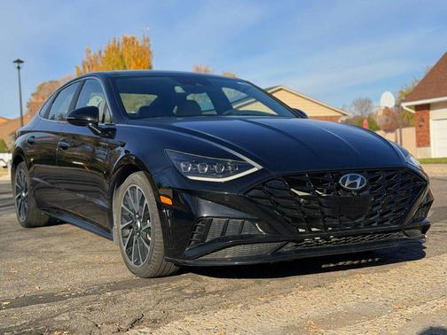 2021 Hyundai SONATA Limited