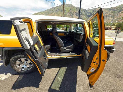 2007 Toyota FJ Cruiser Base