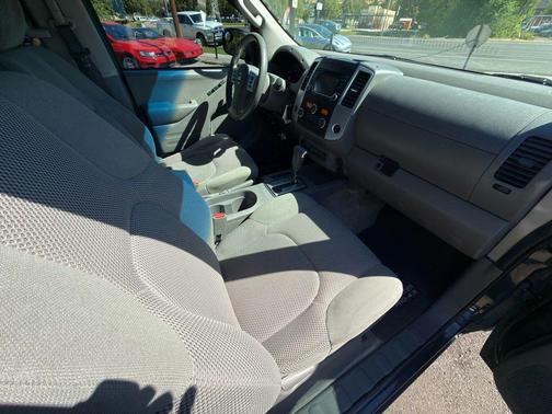2015 Nissan Frontier SV