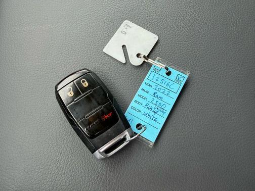 2022 RAM 2500 Tradesman Crew Cab 4x4 8' Box