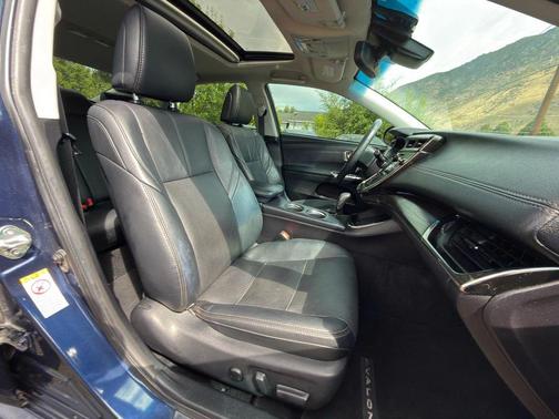 2018 Toyota Avalon Hybrid Limited