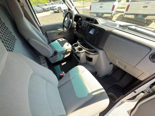 2011 Ford E350 Super Duty Recreational