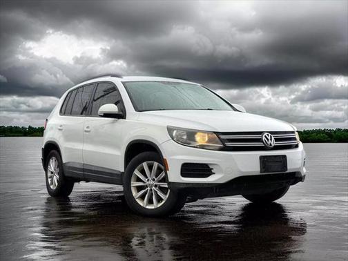 2015 Volkswagen Tiguan Auto SE