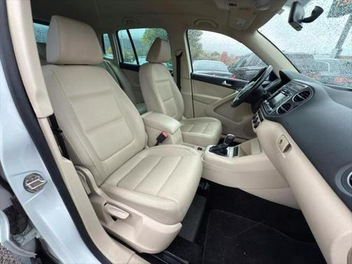 2015 Volkswagen Tiguan Auto SE