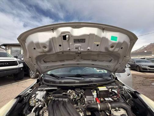 2014 Nissan Versa 1.6 S+