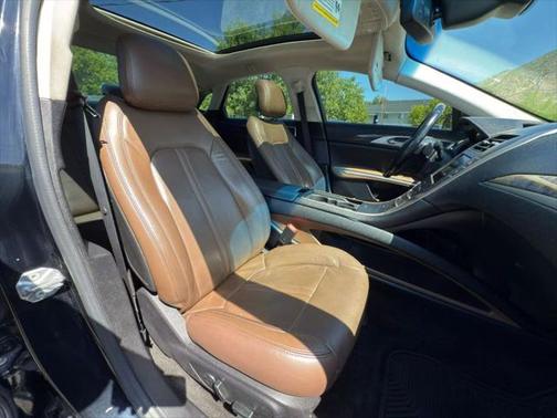 2016 Lincoln MKZ Base