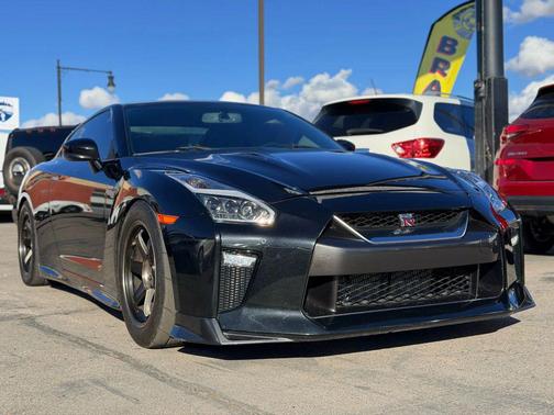2019 Nissan GT-R Premium