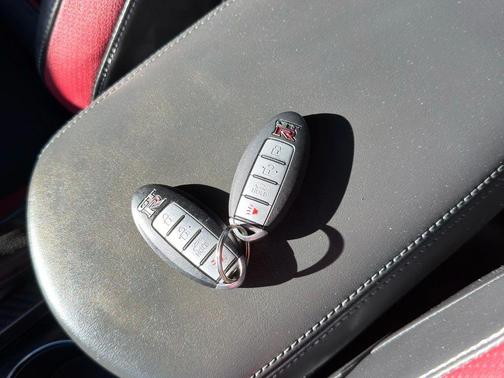 2019 Nissan GT-R Premium