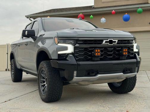2025 Chevrolet Silverado 1500 ZR2