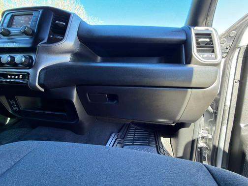 Billet Silver Metallic Clearcoat 2024 RAM 2500 Tradesman Crew Cab 4x4 6'4' Box