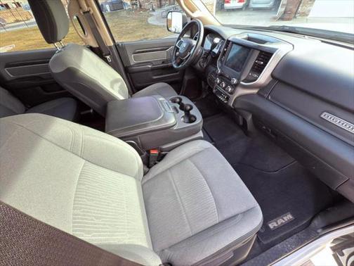 2019 RAM 2500 Big Horn Crew Cab 4x4 6'4' Box