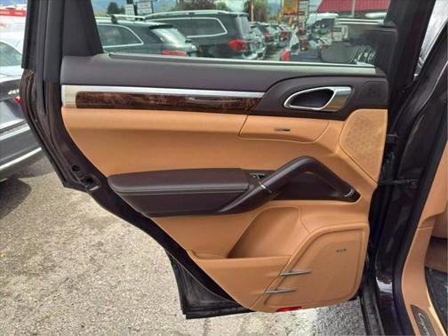 2015 Porsche Cayenne Turbo