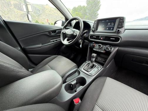 Thunder Gray 2020 Hyundai KONA SE