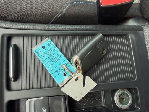 2016 Volkswagen e-Golf SE