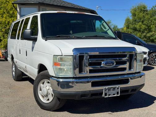 2008 Ford E350 Super Duty XLT Extended Van 3D
