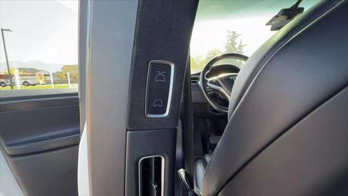 2017 Tesla Model X 75D