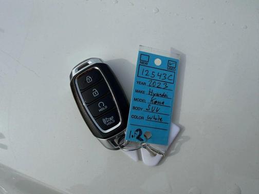 2023 Hyundai KONA SEL