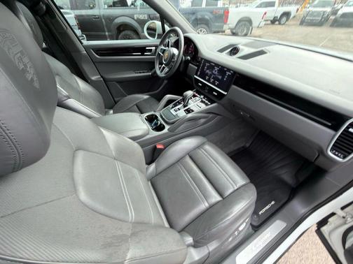2020 Porsche Cayenne Cayenne