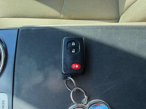 2014 Toyota Prius v Three