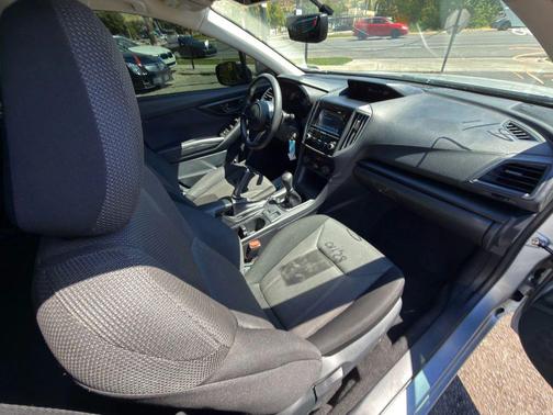 2018 Subaru Impreza 2.0i