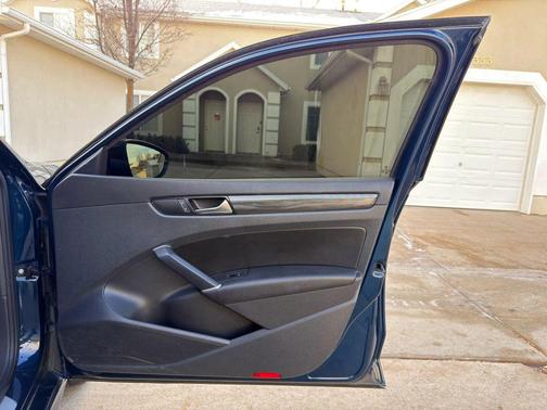 2020 Volkswagen Passat 2.0T R-Line