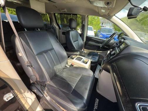 2015 Chrysler Town & Country Touring