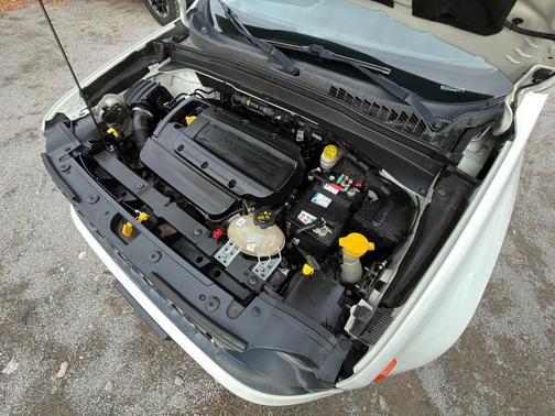 2017 Jeep Renegade Altitude