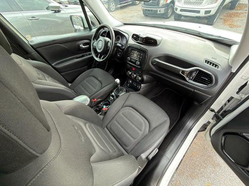 2017 Jeep Renegade Altitude