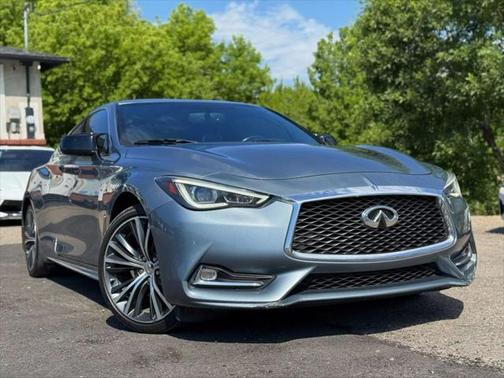 2017 INFINITI Q60 2.0t Premium