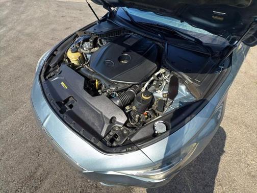 2017 INFINITI Q60 2.0t Premium