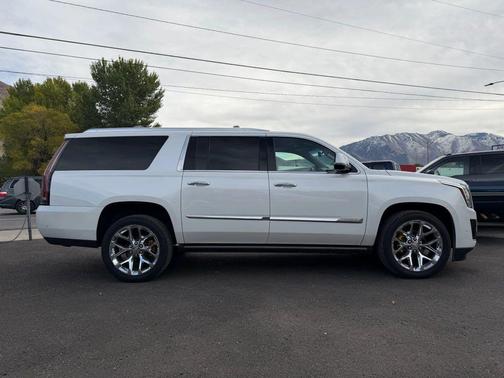 2017 Cadillac Escalade ESV Sport