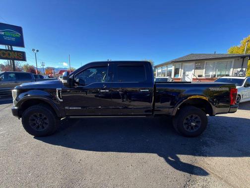 2022 Ford F-350 Platinum