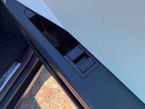2024 Tesla Cybertruck All-Wheel Drive