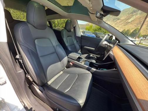 2020 Tesla Model 3 Performance