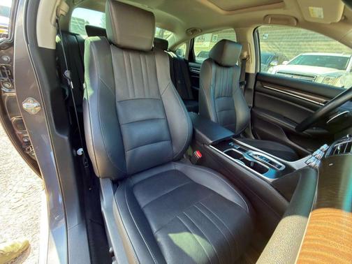 2019 Honda Accord Touring 2.0T