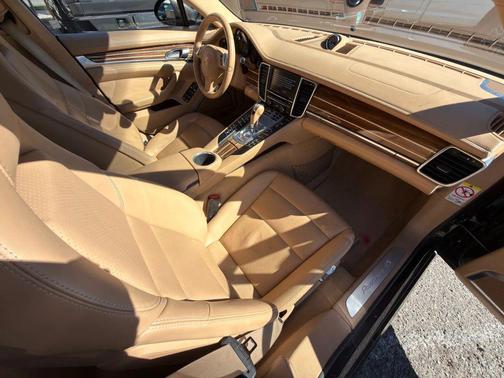 2010 Porsche Panamera 4S