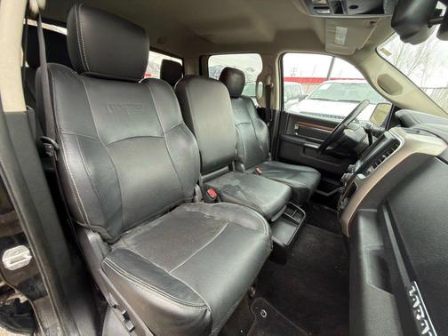 2013 RAM 1500 Laramie