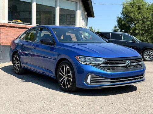 Rising Blue Metallic 2024 Volkswagen Jetta 1.5T Sport