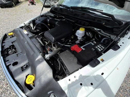 Bright White Clearcoat 2023 RAM 1500 Tradesman