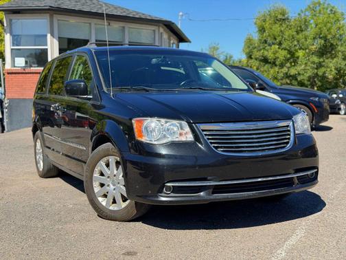 2015 Chrysler Town & Country Touring