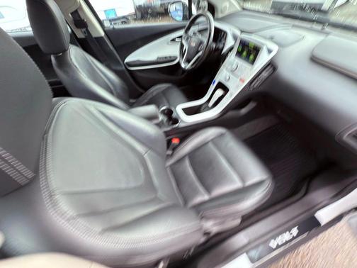 2015 Chevrolet Volt Base