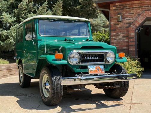 1973 Toyota Land Cruiser Base