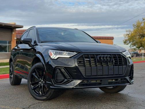 2025 Audi Q3 Premium 45 TFSI S line quattro Tiptronic
