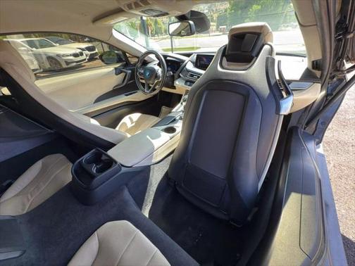 2016 BMW i8 Coupe 2D