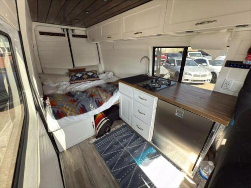 2014 Mercedes-Benz Sprinter 2500