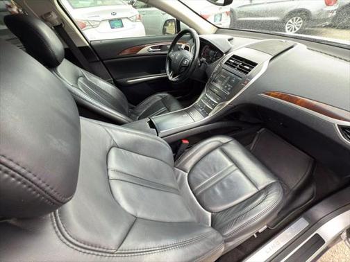 2015 Lincoln MKZ Base