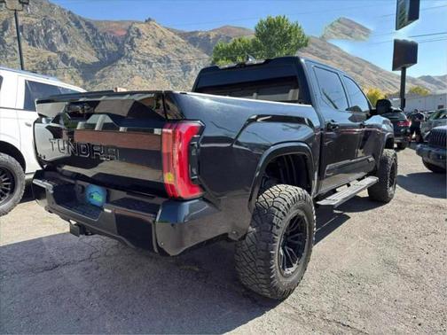 2023 Toyota Tundra Hybrid Platinum