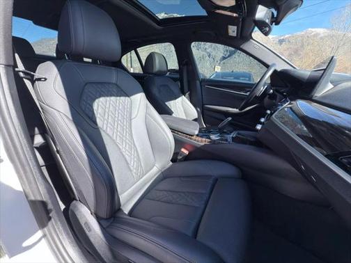 2021 BMW 530 xDrive