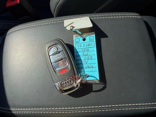 2016 Audi SQ5 3.0T Premium Plus