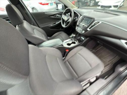 2017 Chevrolet Malibu 1LT